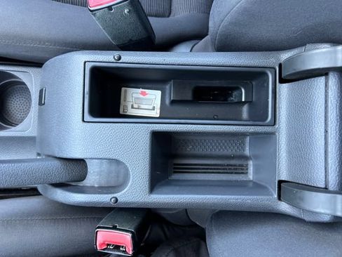 Used 2008 Volkswagen Rabbit S FWD image 23