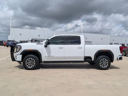 Used 2022 GMC Sierra 2500 AT4 w/ AT4 Preferred Package AWD/4WD image 3