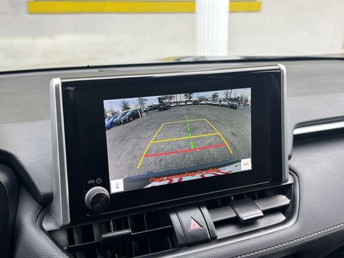 Used 2025 Toyota RAV4 LE image 17