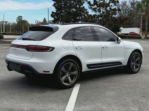 Used 2023 Porsche Macan image 8