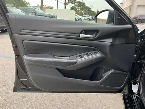 Used 2025 Nissan Altima 2.5 SV image 20