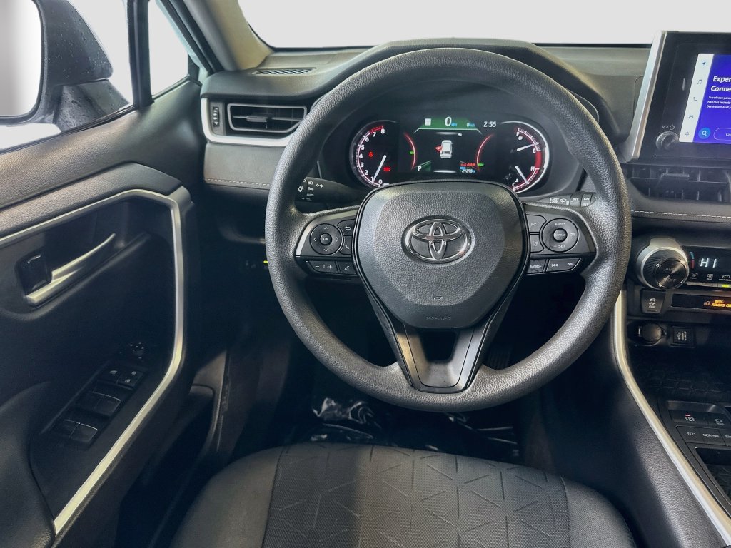 Used 2025 Toyota RAV4 XLE w/ Convenience Package FWD image 22