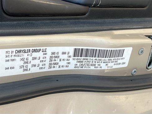 Used 2014 Jeep Grand Cherokee Overland w/ Advanced Technology Group image 33