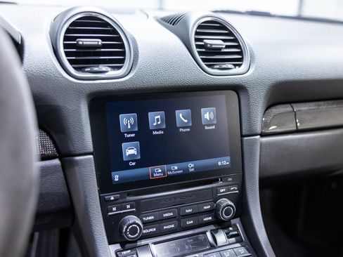 Used 2021 Porsche 718 Cayman GT4 image 36