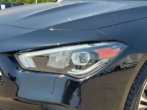 Used 2023 Mercedes-Benz CLA 250 4MATIC image 8