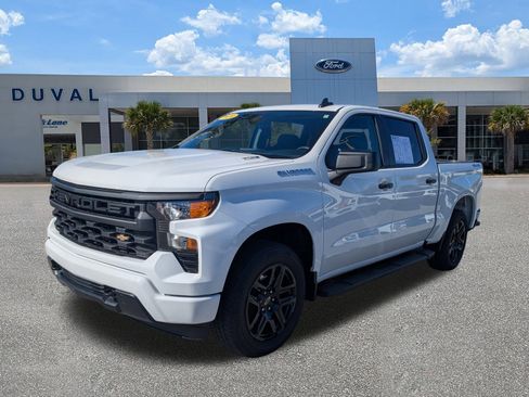 Used 2024 Chevrolet Silverado 1500 Custom image 8