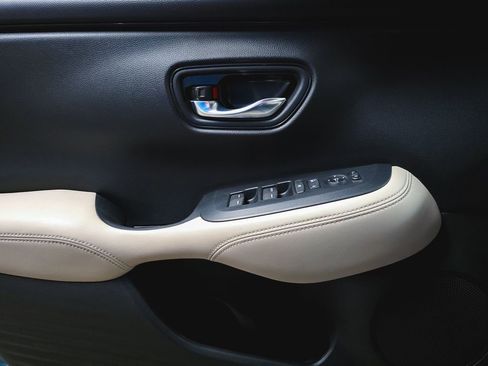 Certified 2024 Honda HR-V LX image 16