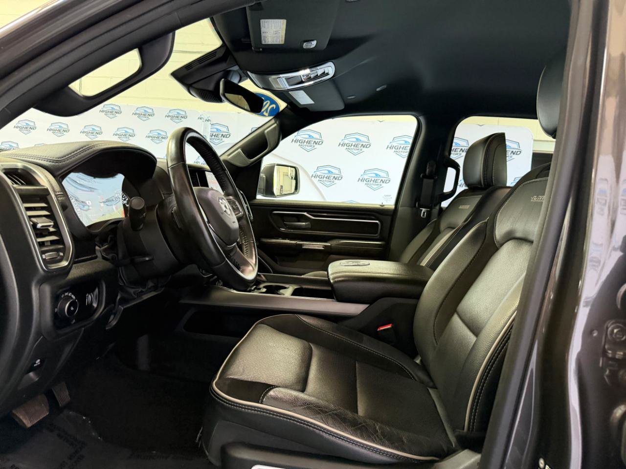 Used 2024 RAM 1500 Laramie AWD/4WD image 15