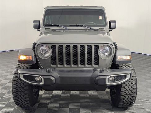 Used 2021 Jeep Gladiator Sport image 10