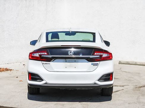 Used 2018 Honda Clarity Touring image 5