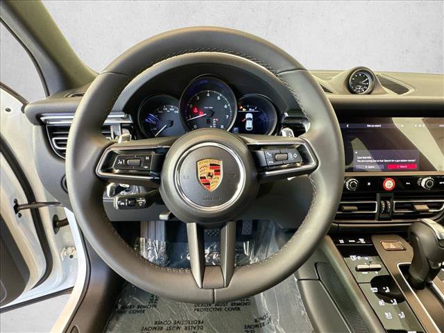 Used 2026 Porsche Macan AWD/4WD image 14