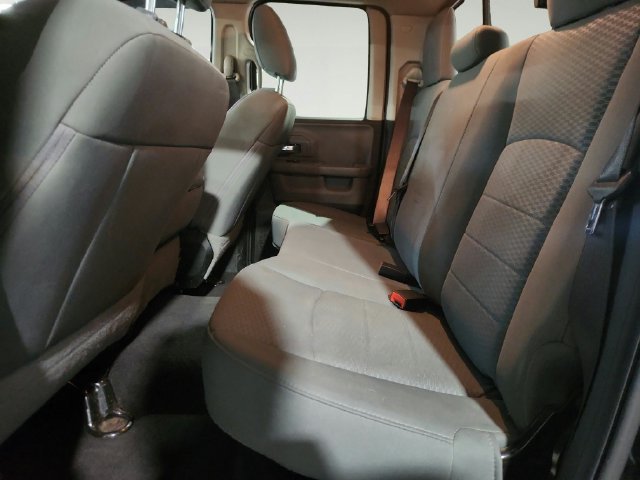 Used 2019 RAM 1500 Classic SLT w/ SLT Plus D←cor Group AWD/4WD image 11