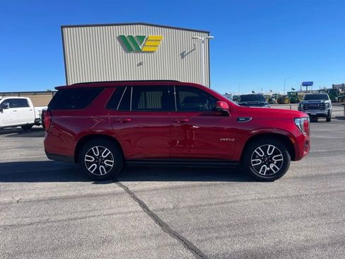 Used 2024 GMC Yukon AT4 w/ AT4 Premium Plus Package image 4
