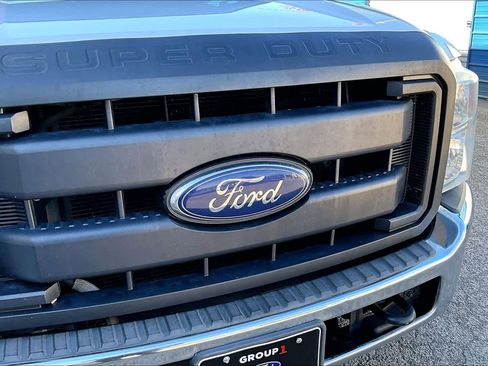 Used 2016 Ford F250 XL w/ Power Equipment Group image 28