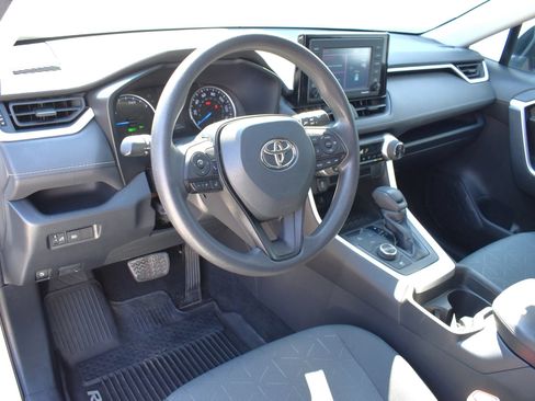 Used 2020 Toyota RAV4 XLE w/ All Weather Liner Package AWD/4WD image 3