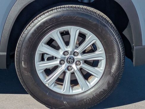 Used 2024 Toyota Grand Highlander XLE image 14