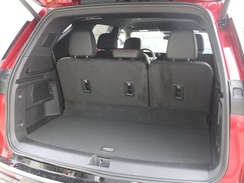 New 2026 Chevrolet Traverse RS image 18