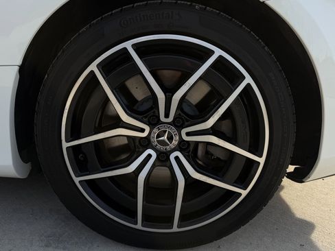 Used 2022 Mercedes-Benz E 450 4MATIC Coupe image 39