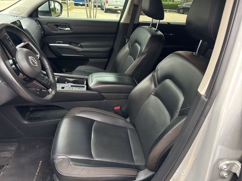 Certified 2022 Nissan Pathfinder SL w/ SL Premium Package image 7