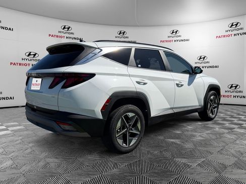 Certified 2025 Hyundai Tucson SEL AWD/4WD image 3