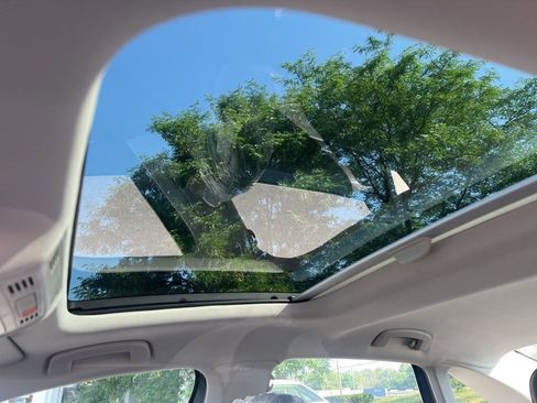 New 2025 Volkswagen Jetta SE image 13