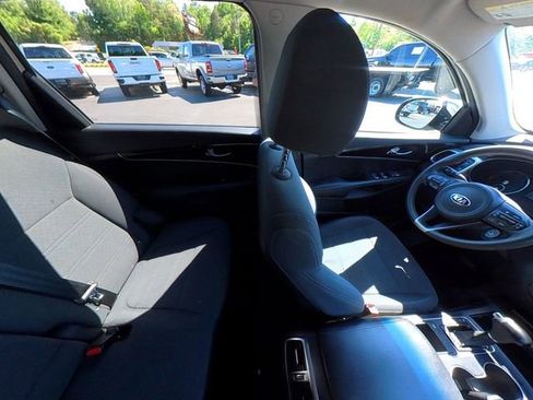 Used 2018 Kia Sorento L FWD image 34