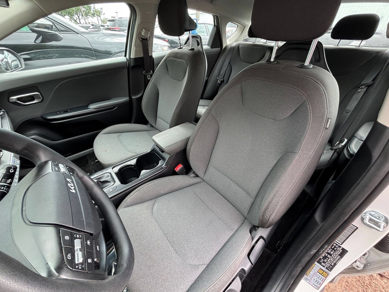 Used 2025 Kia K4 FWD image 34