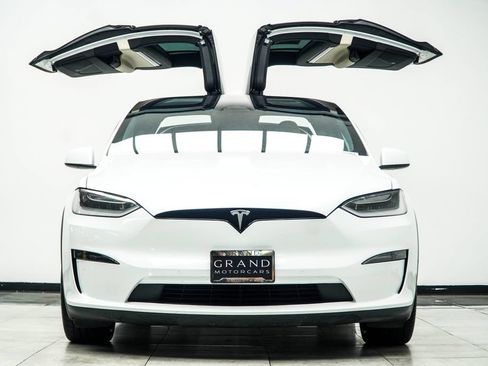 Used 2022 Tesla Model X Plaid AWD/4WD image 10