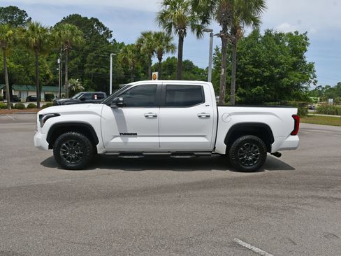 Used 2024 Toyota Tundra SR5 w/ SR5 Premium Package AWD/4WD image 5