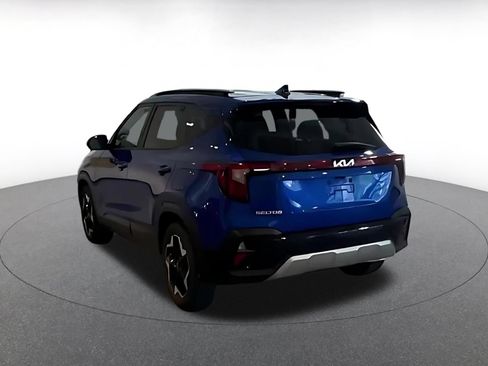 Used 2025 Kia Seltos S FWD image 9