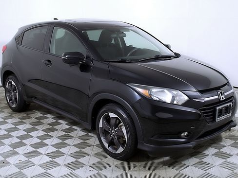 Used 2018 Honda HR-V EX image 6