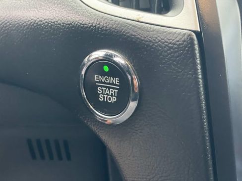 Certified 2022 Ford Edge SEL image 17