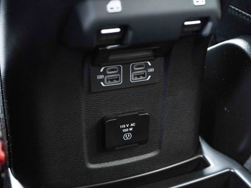 Used 2022 Jeep Wrangler Unlimited Sahara AWD/4WD image 39