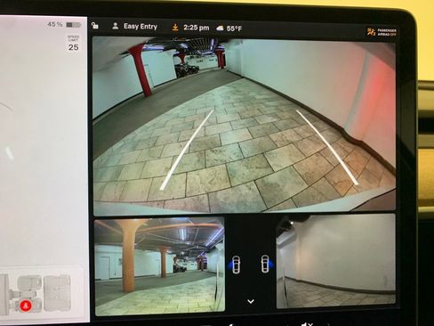 Used 2021 Tesla Model Y Long Range image 34