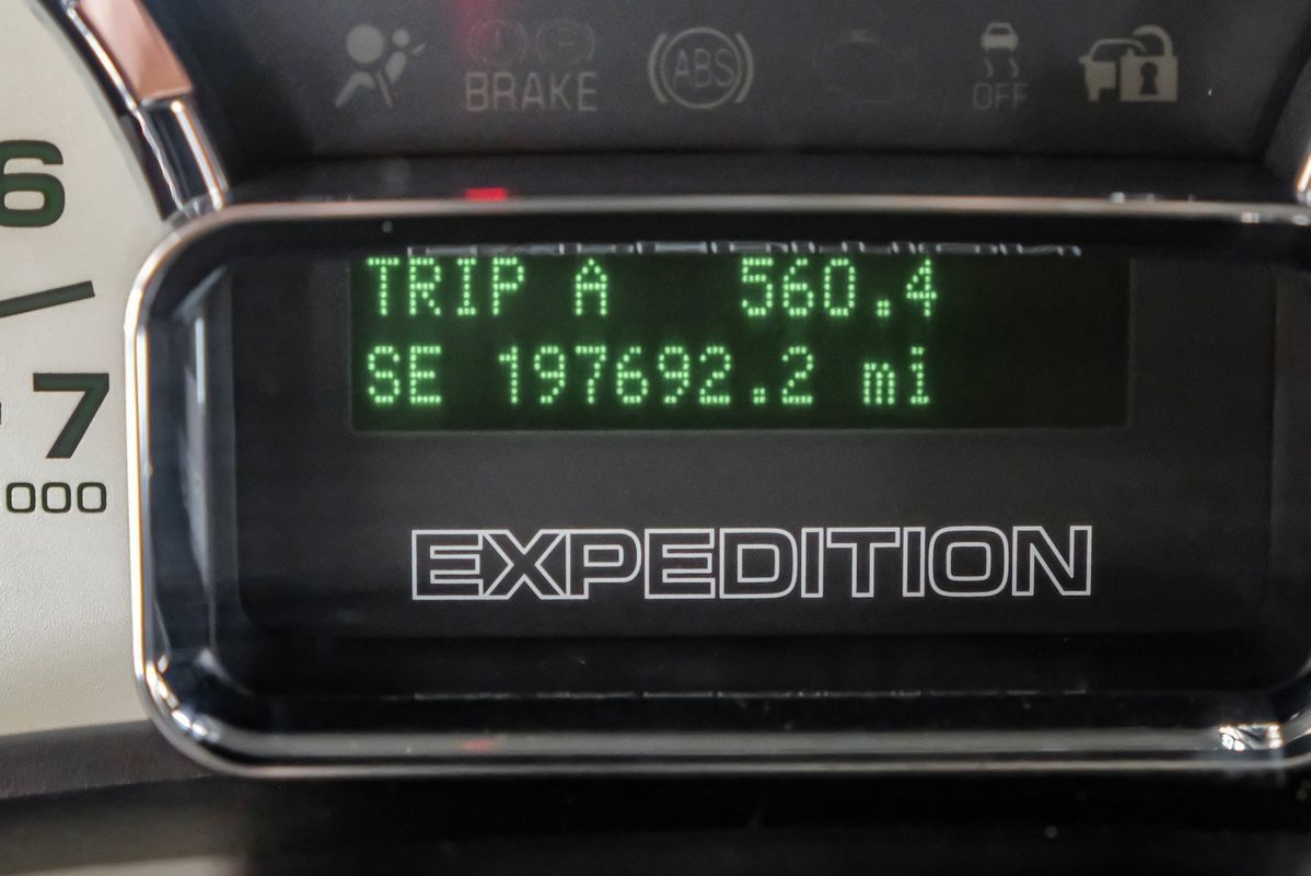 Used 2014 Ford Expedition EL Limited w/ Equipment Group 301A AWD/4WD image 19