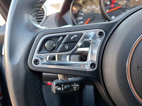 Used 2024 Porsche 718 Boxster image 19