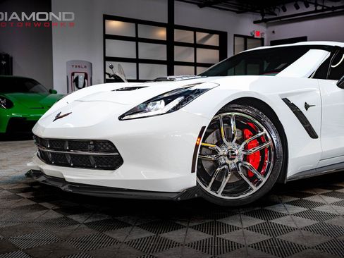 Used 2019 Chevrolet Corvette Stingray Coupe RWD image 7