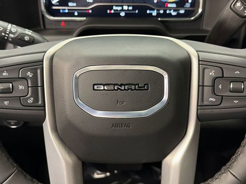 Used 2025 GMC Sierra 3500 Denali w/ Denali Reserve Package AWD/4WD image 25