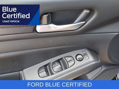 Used 2024 Nissan Altima 2.5 SV FWD image 23