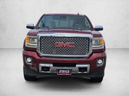 Used 2015 GMC Sierra 2500 Denali w/ Duramax Plus Package AWD/4WD image 2