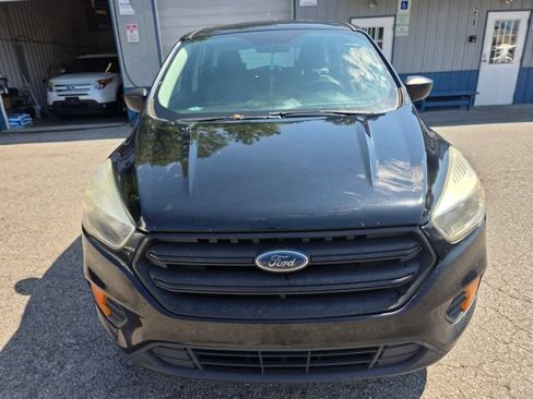 Used 2017 Ford Escape S FWD image 2