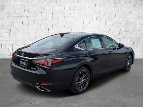 New 2025 Lexus ES 350 w/ Premium Package image 4