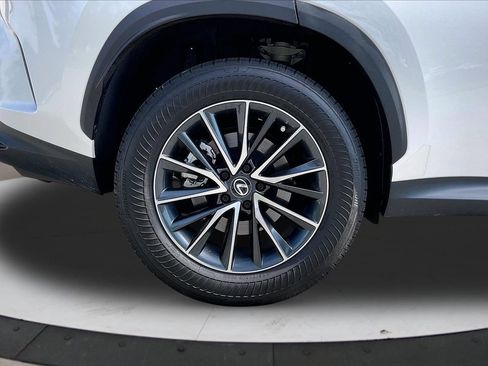 Used 2025 Lexus NX 250 FWD w/ Towing Package (2000 Lbs) image 37