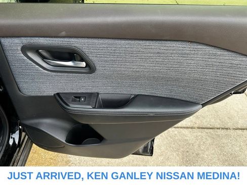 Certified 2023 Nissan Rogue SV AWD/4WD image 19