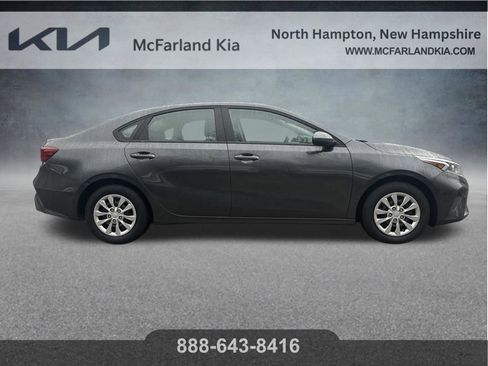 Used 2023 Kia Forte LX image 7