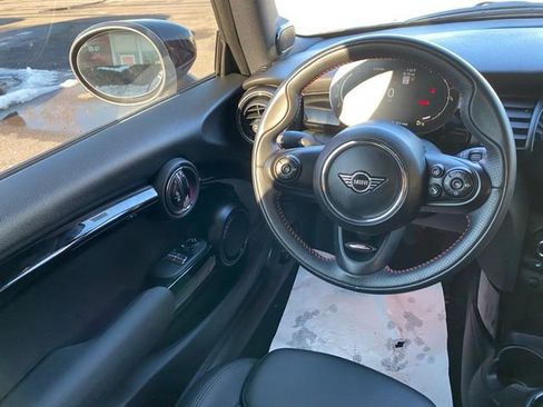 Used 2021 MINI Cooper S w/ Premium Package image 31