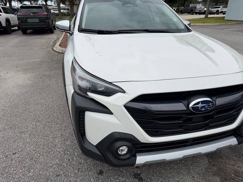 Used 2023 Subaru Outback Touring XT AWD/4WD image 15