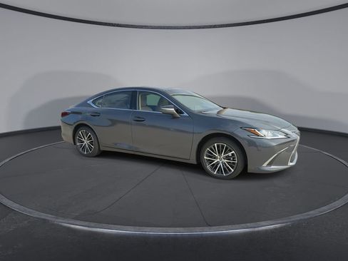 Used 2025 Lexus ES 350 w/ Premium Package FWD image 2