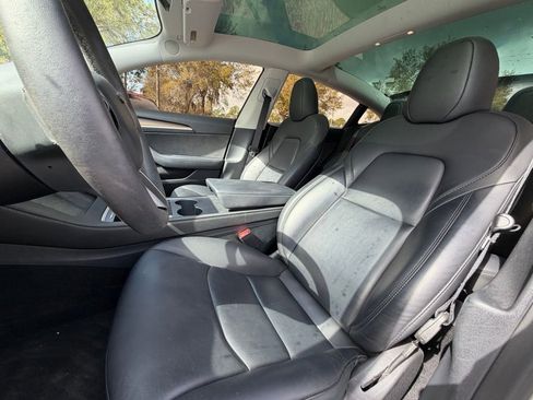 Used 2023 Tesla Model 3 Standard Range image 15