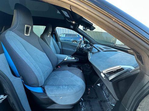 Used 2023 BMW iX xDrive50 w/ BMW I Signature Blue Package image 27